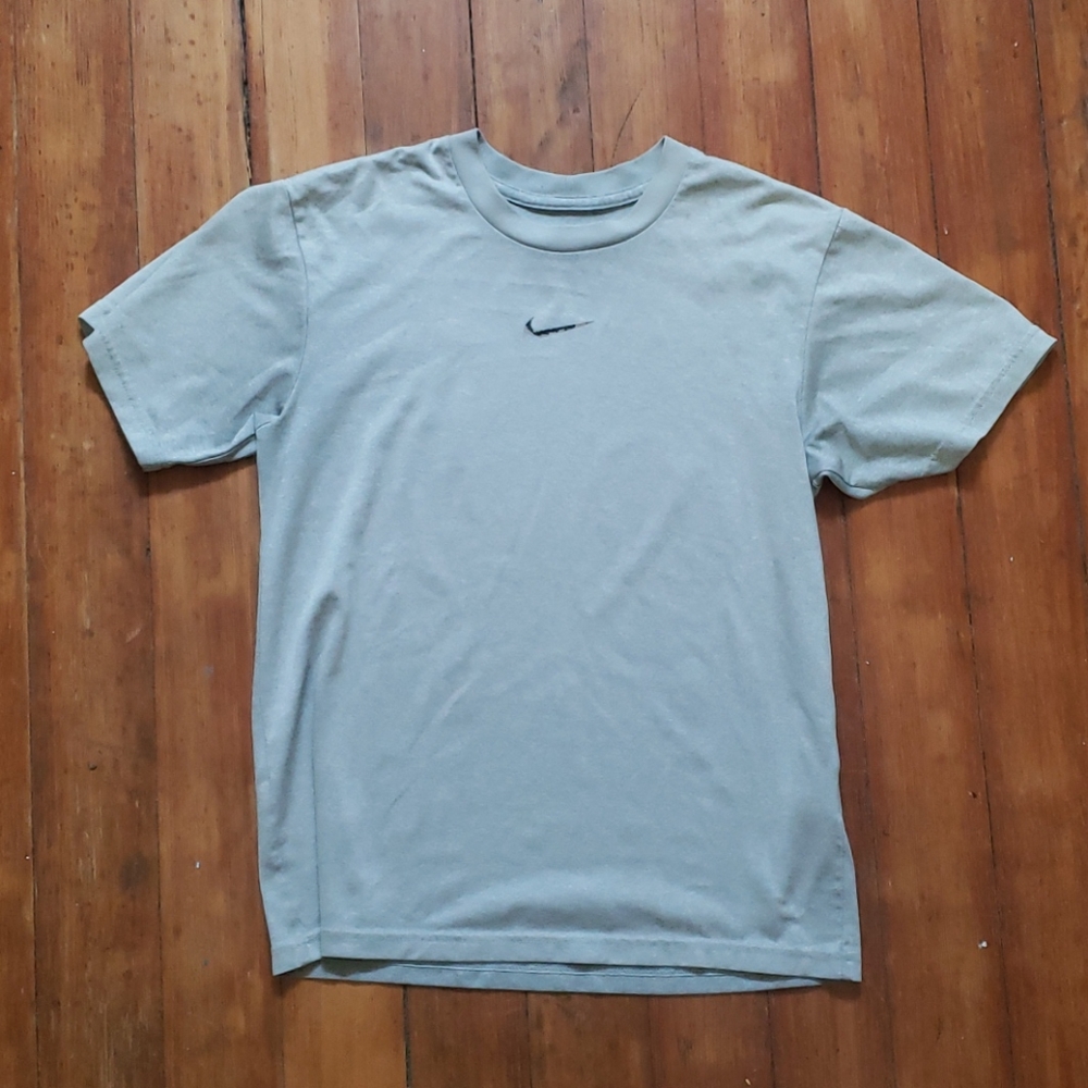 Nike, loose athletic tee
